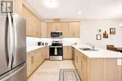 40 - 745 CHELTON ROAD | London Ontario | Slide Image Eight
