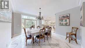 27 THERESA CIRCLE | Vaughan Ontario | Slide Image Thirteen