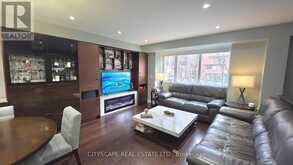 35 OAK STREET | Toronto Ontario | Slide Image Sixteen