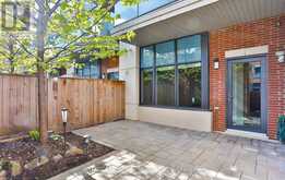 35 OAK STREET | Toronto Ontario | Slide Image Eighteen