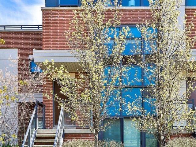 35 OAK STREET Toronto Ontario, M5A 0A2 - 3 Bedrooms Condo For Sale
