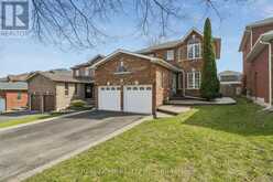 31 PRINCE DRIVE | Bradford West Gwillimbury Ontario | Slide Image Two