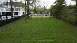 212 DUNCAN ROAD | Richmond Hill Ontario | Slide Image Four