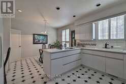 38 FIFESHIRE ROAD | Toronto Ontario | Slide Image Twelve