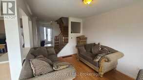 126 TWIN PINES CRESCENT | Brampton Ontario | Slide Image Four