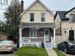 11 FREEMAN STREET Toronto Ontario, M1N 2B7