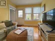 11 FREEMAN STREET | Toronto Ontario | Slide Image Eight