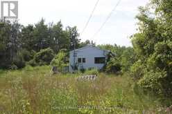 376 HIGHWAY 15 | Smiths Falls Ontario | Slide Image Four