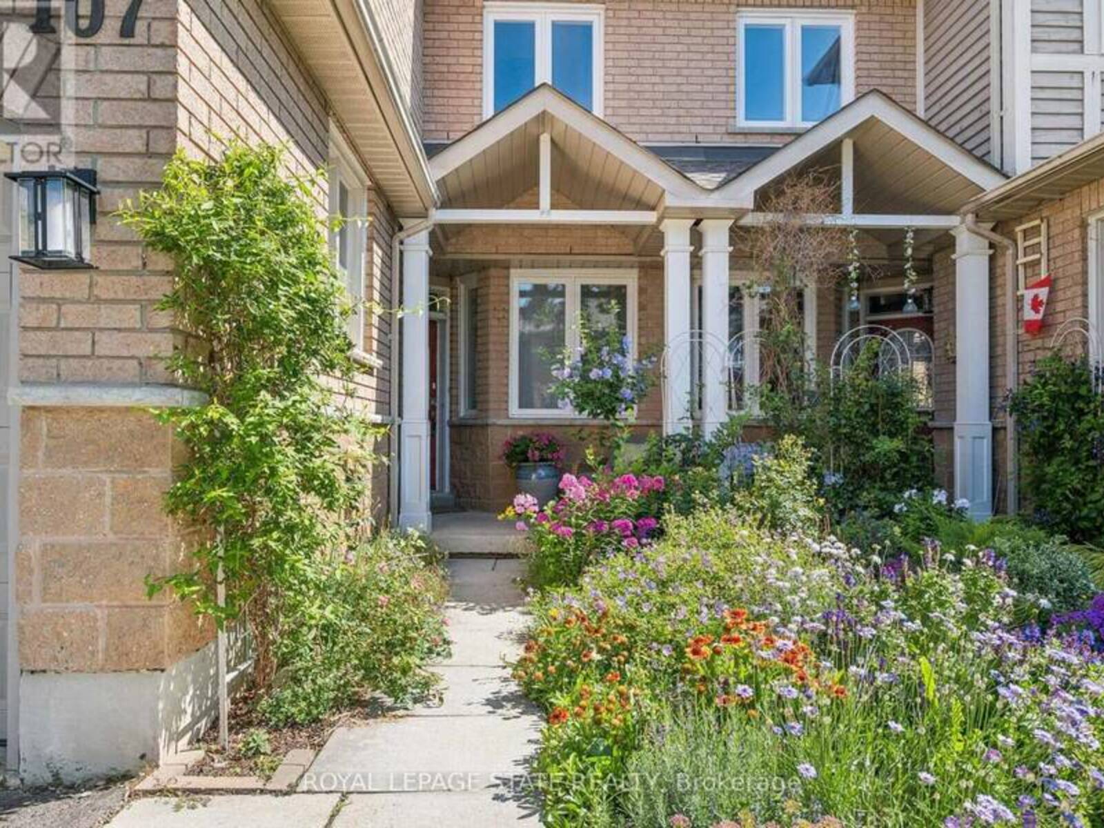 107 - 833 SCOLLARD COURT, Mississauga, Ontario L5V 2B4