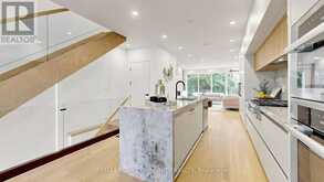 2970A BAYVIEW AVENUE | Toronto Ontario | Slide Image Nine