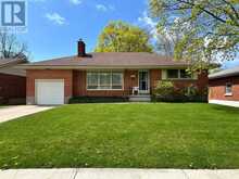 130 GARDINER AVENUE E | Dunnville Ontario | Slide Image Two