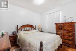 102 CLETA DRIVE | Toronto Ontario | Slide Image Eighteen