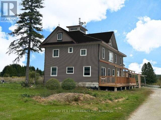 253 CRAIG SIDE ROAD Oro-Medonte Ontario, L0L 1V0 - Multi-family Home For Sale