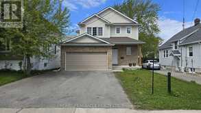 5641 TEMPERANCE AVENUE | Niagara Falls Ontario | Slide Image Four