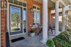 125 BOBBY LOCKE LANE | Whitchurch-Stouffville Ontario | Slide Image Three