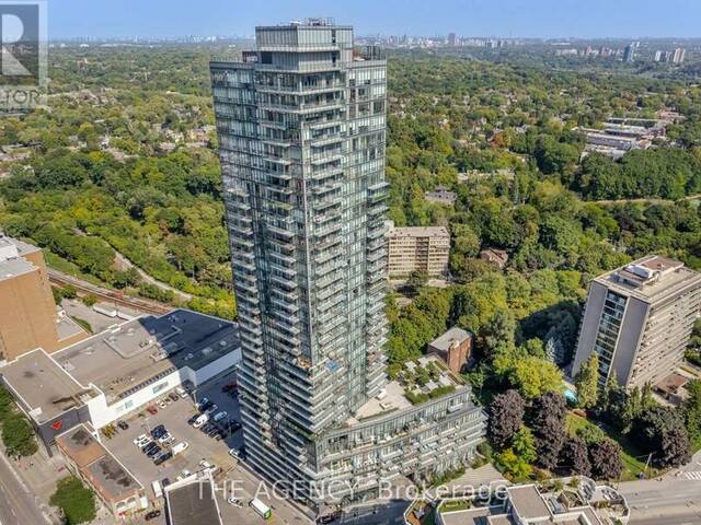 105 - 825 CHURCH STREET Toronto Ontario, M4W 3Z4 - 3 Bedrooms Condo For Sale