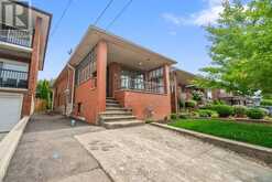 25 CHAMBERLAIN AVENUE | Toronto Ontario | Slide Image One
