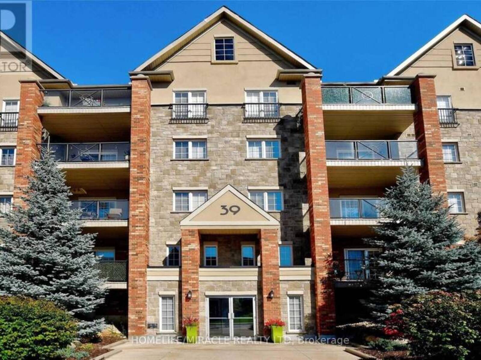 303 - 39 FERNDALE DRIVE S, Barrie, Ontario L4N 5W9