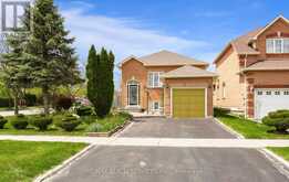 836 AVOCADO CRESCENT | Mississauga Ontario | Slide Image Three
