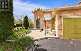 836 AVOCADO CRESCENT | Mississauga Ontario | Slide Image Four