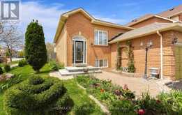 836 AVOCADO CRESCENT | Mississauga Ontario | Slide Image Five
