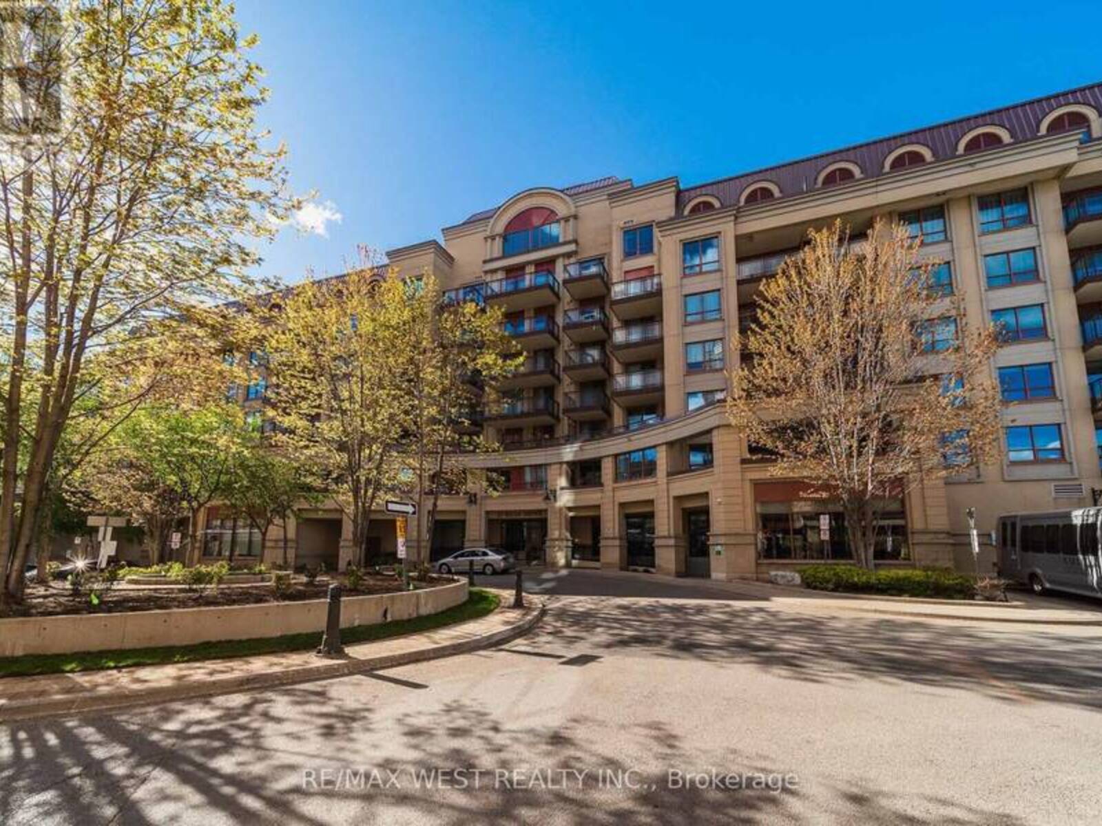 524 - 27 REAN DRIVE, Toronto, Ontario M2K 0A6