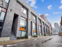 13 GILEAD PLACE Toronto Ontario, M5A 3C8
