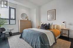 13 GILEAD PLACE | Toronto Ontario | Slide Image Thirteen