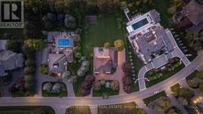 72 BALDING BOULEVARD | Vaughan Ontario | Slide Image Fourteen