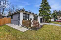 23 LOGSTONE CRESCENT | Toronto Ontario | Slide Image Four