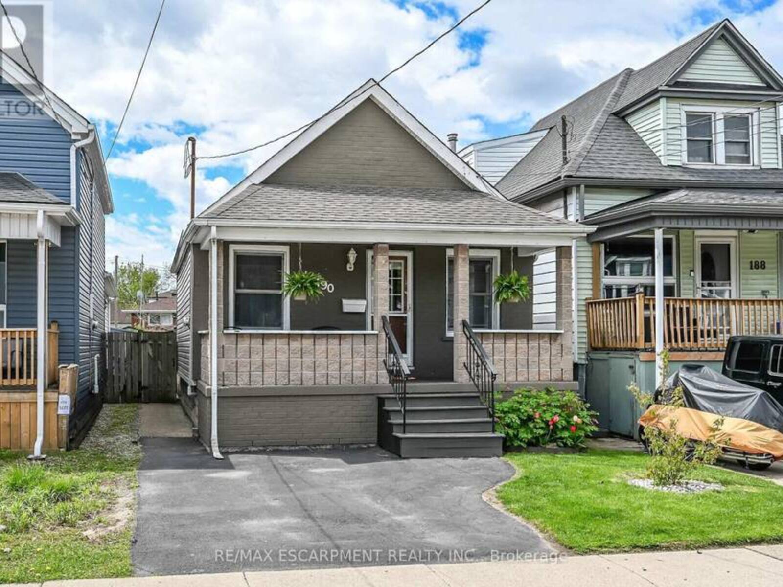 190 CAMPBELL AVENUE, Hamilton, Ontario L8H 2G3
