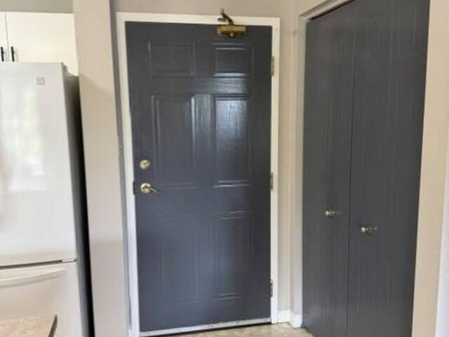 203 - 3160 WILDWOOD DRIVE Windsor Ontario, N8R 2K8 - 2 Bedrooms Condo For Sale