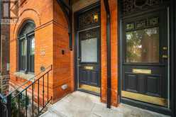 33 TRANBY AVENUE | Toronto Ontario | Slide Image Four