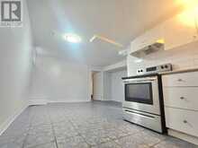 633 GREENWOOD AVENUE | Toronto Ontario | Slide Image Twelve