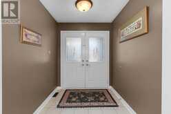 82 BISHOP DRIVE | Barrie Ontario | Slide Image Two