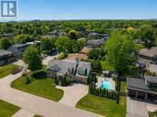 390 SEATON DRIVE | Oakville Ontario | Slide Image Four
