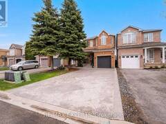 118 SENATOR WAY Caledon Ontario, L7E 2T2