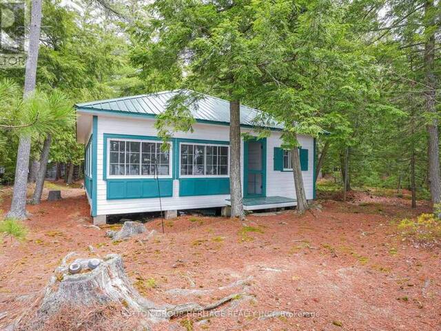 909 ASHBY LAKE WA Addington Highlands Ontario, K0H 1K0 - 3 Bedrooms Waterfront Home For sale