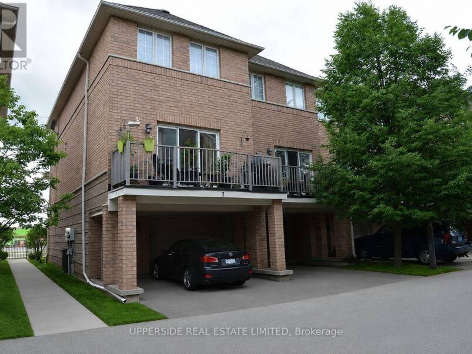 7 - 23 OBSERVATORY LANE, Richmond Hill, Ontario L4C 0M7