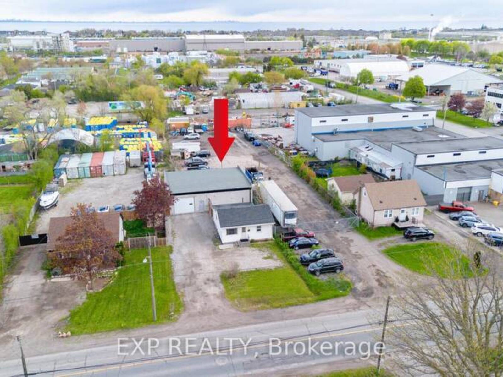 727 BARTON STREET, Hamilton, Ontario L8E 5L7