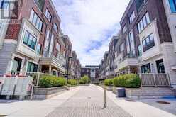 18 - 85 EASTWOOD PARK GARDENS | Toronto Ontario | Slide Image Two