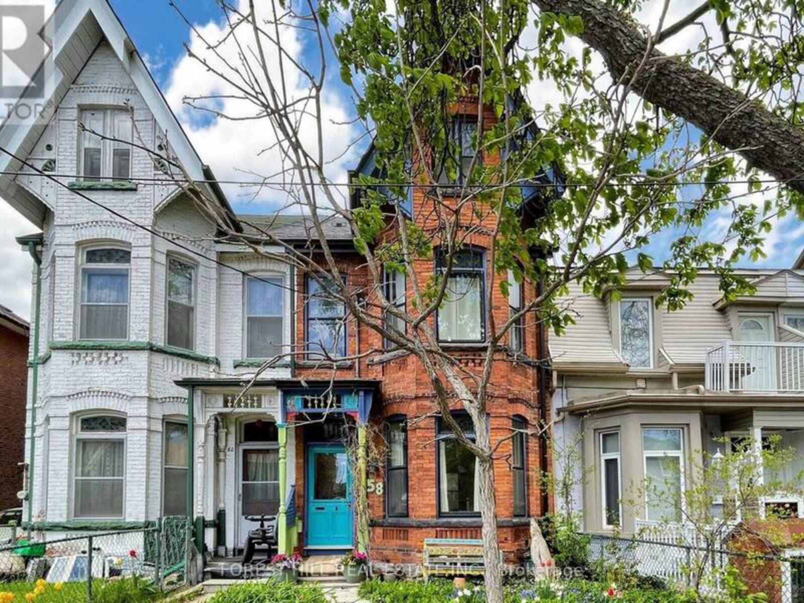 58 NASSAU STREET, Toronto, Ontario M5T 1M2