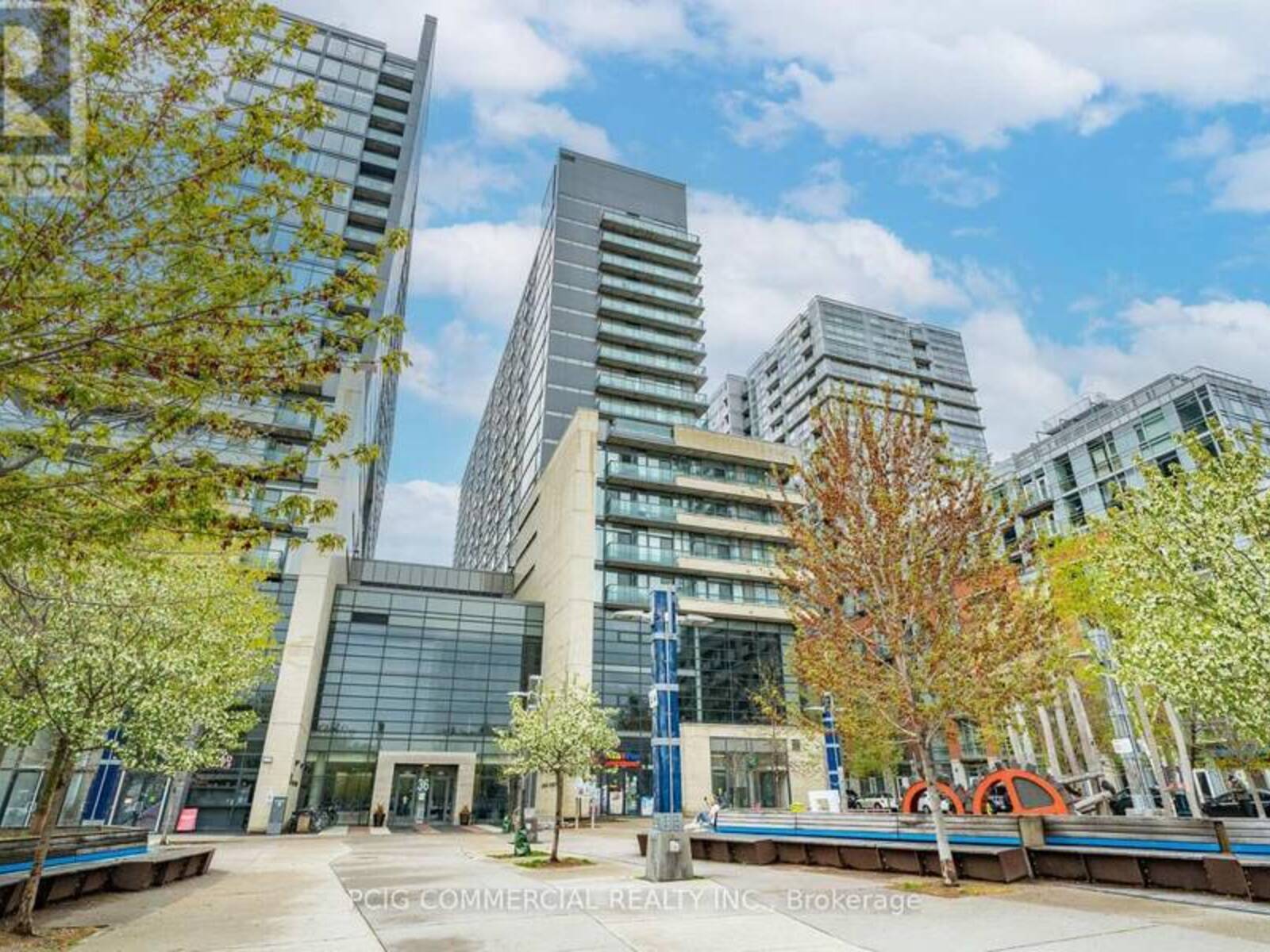 803W - 36 LISGAR STREET, Toronto, Ontario M6J 0C7