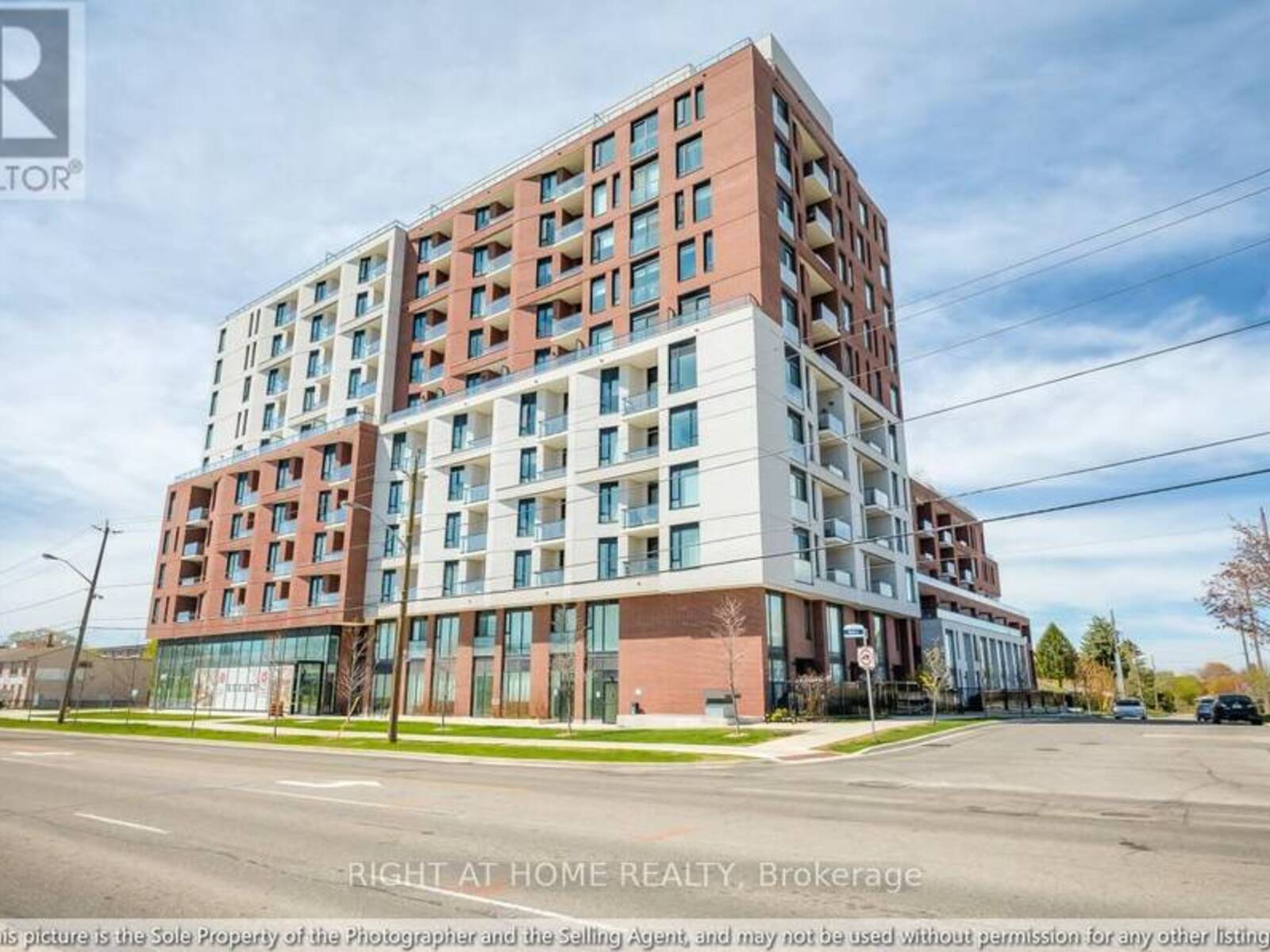 1211 - 3100 KEELE STREET, Toronto, Ontario M3M 2H4