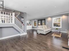 112 BEVDALE ROAD Toronto Ontario, M2R 1L7