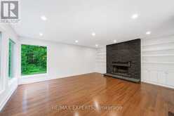 1135 GREENOAKS DRIVE | Mississauga Ontario | Slide Image Twelve