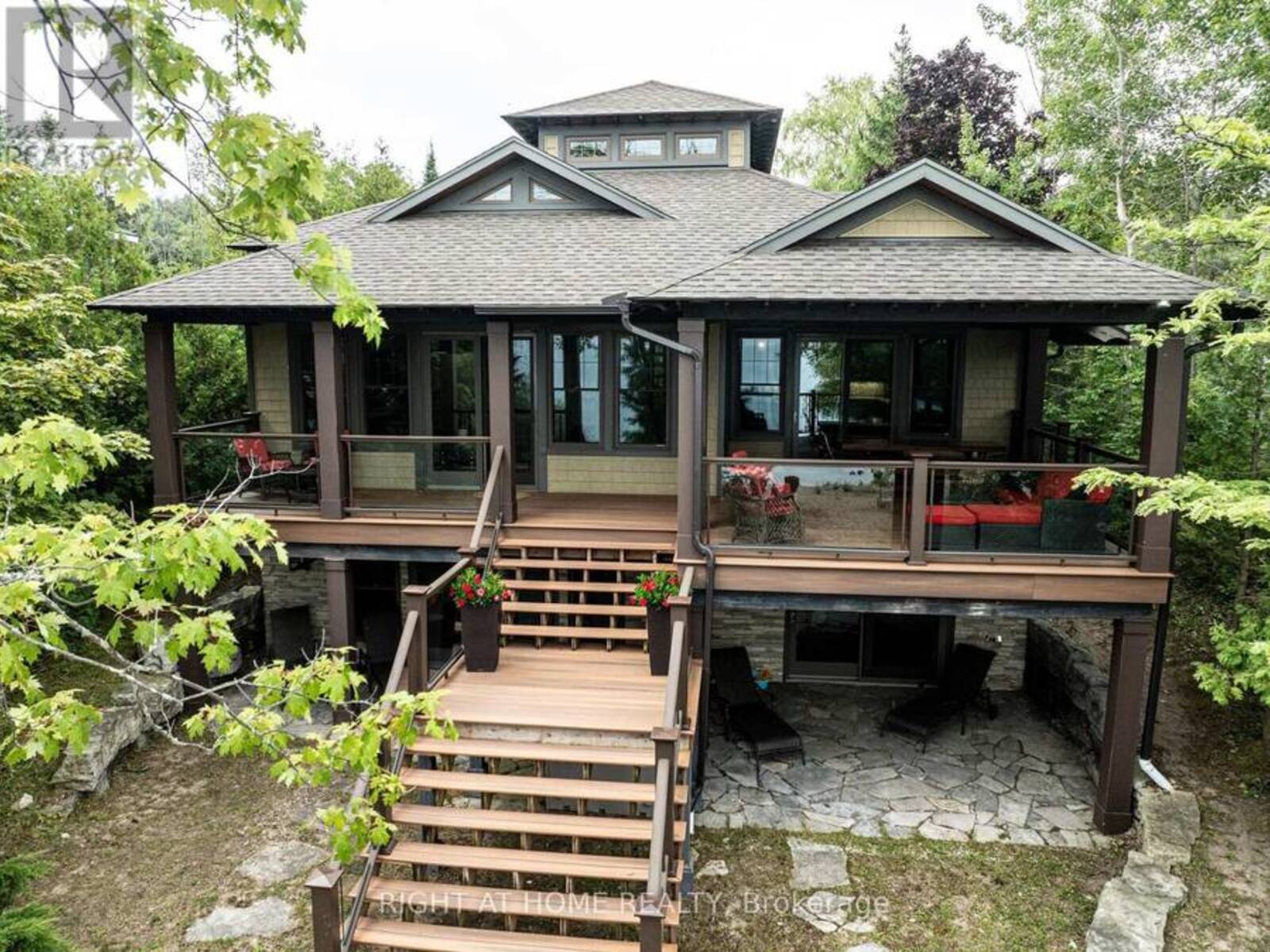 86649 AMBERLEY BEACH RD., R.R. #1 ROAD, Kincardine, Ontario N2Z 2X3