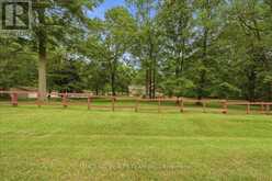 100 BRIDLE PATH | East Gwillimbury Ontario | Slide Image Fifty