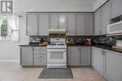 40 LADY FERN DRIVE | Markham Ontario | Slide Image Thirteen