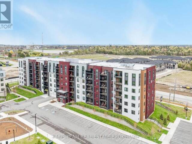 402 - 4 SPICE WAY Barrie Ontario, L9J 0M2 - 3 Bedrooms Condo For Sale